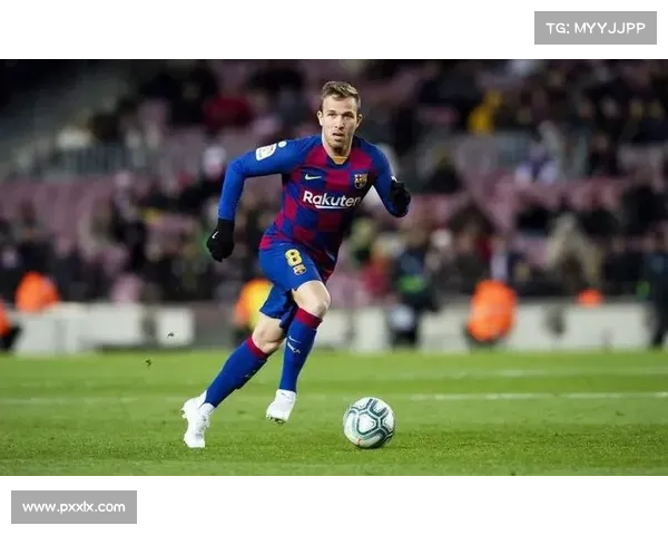 以法尔范在沙尔克04阵型体系中的最佳进攻位置与战术作用分析